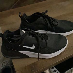 Women’s Nike Tennis Shoes!